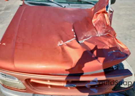 1999 Ford Explorer from USA, damaged, VIN 1FMYU24X2XUA67658